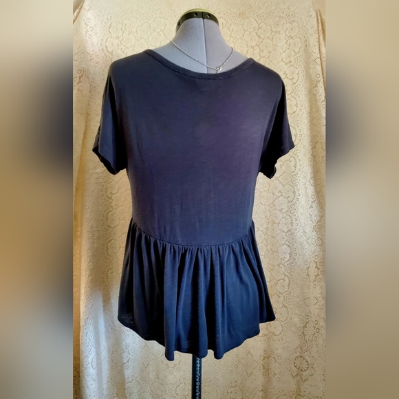 American Eagle Outfitters Gray Eyelet Ruffle Top Sz Sm boho asymmetrical fairy - Picture 2 of 5